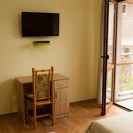 Alfa Guest Rooms With Parking 바르나 외부 사진