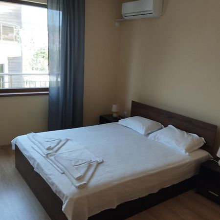 Alfa Guest Rooms With Parking 바르나 외부 사진