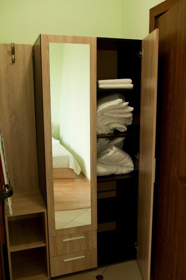 Alfa Guest Rooms With Parking 바르나 외부 사진