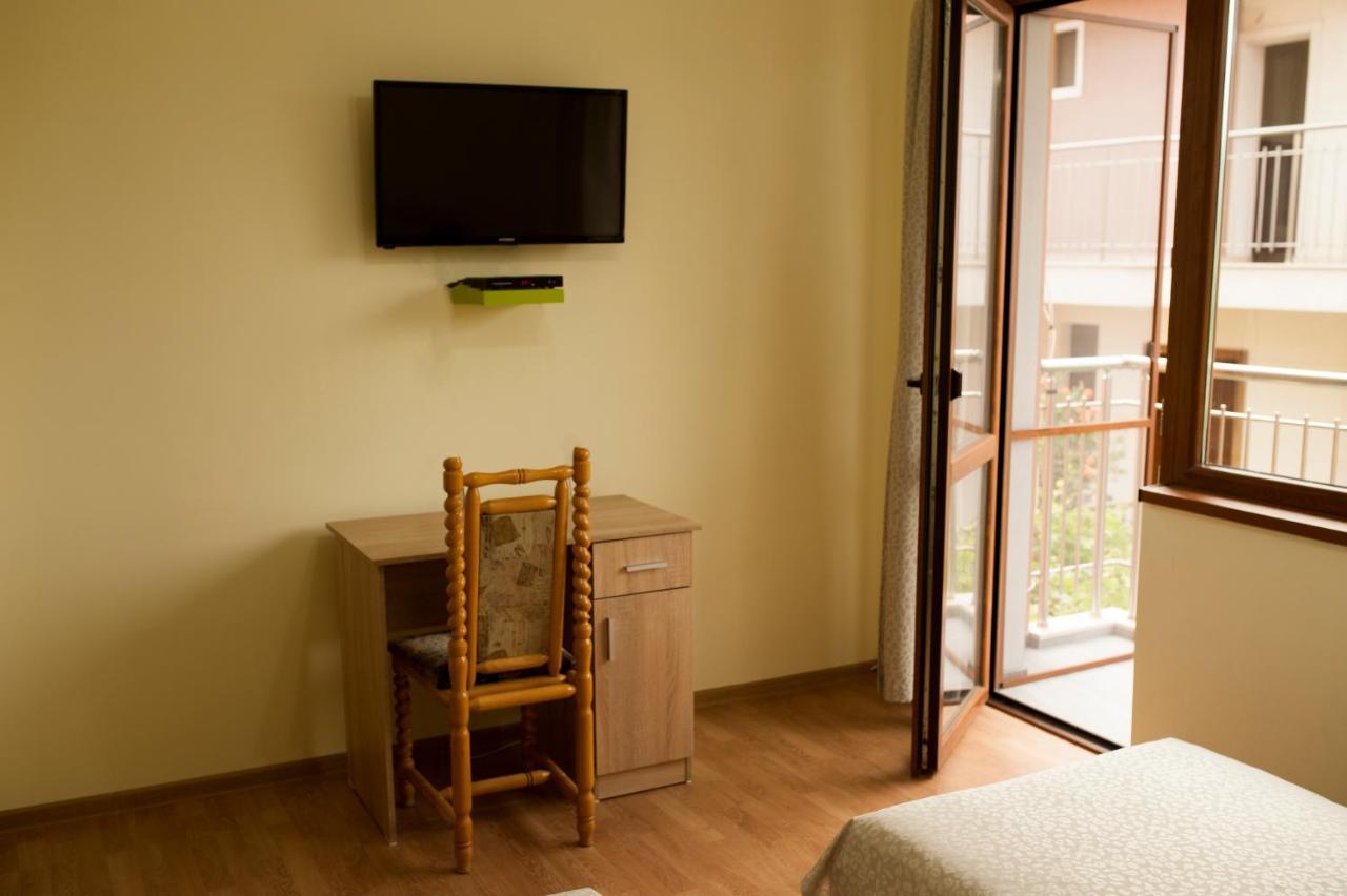 Alfa Guest Rooms With Parking 바르나 외부 사진