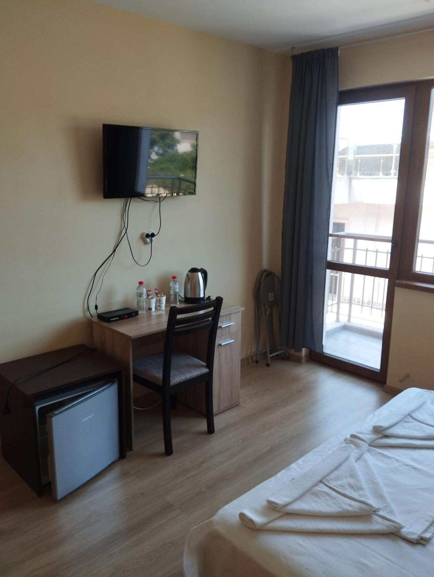 Alfa Guest Rooms With Parking 바르나 외부 사진