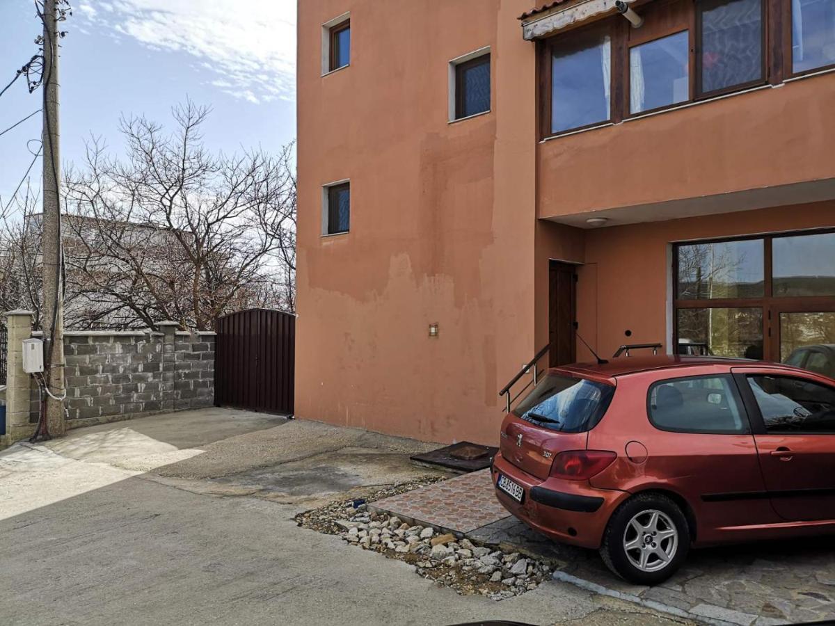 Alfa Guest Rooms With Parking 바르나 외부 사진